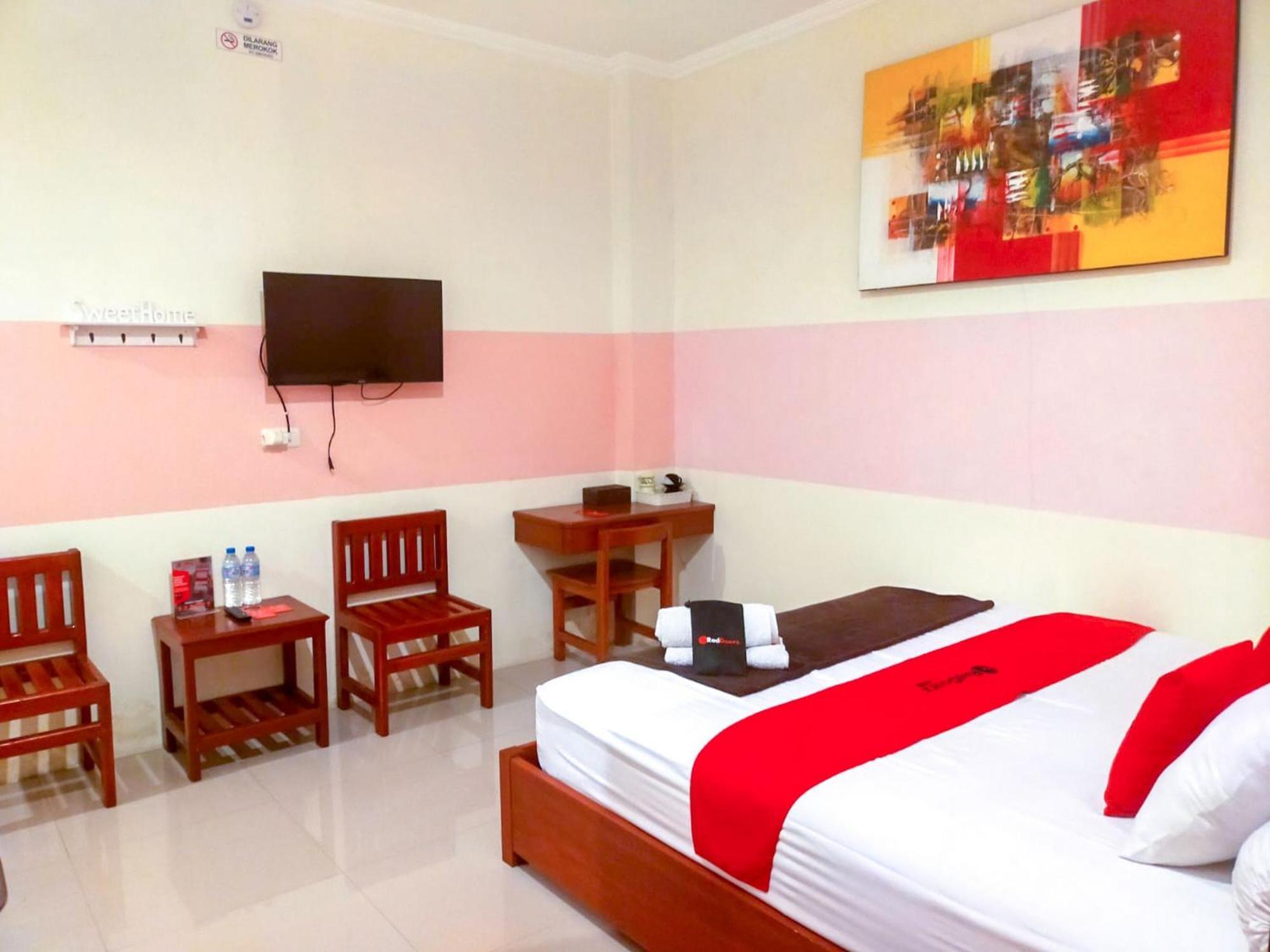 Hotel Reddoorz Near Jalan Jendral Sudirman