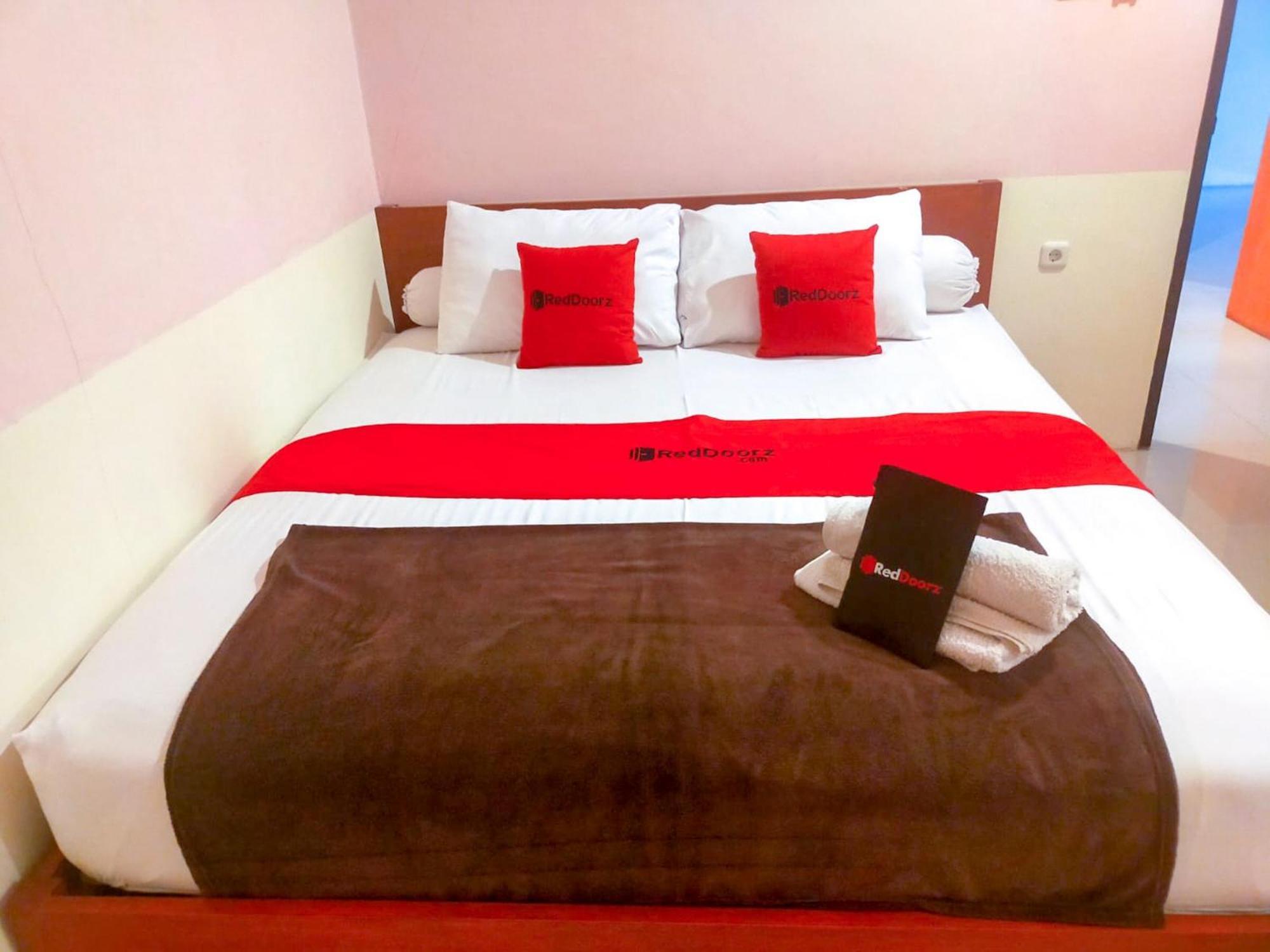 Reddoorz Near Jalan Jendral Sudirman Hotel